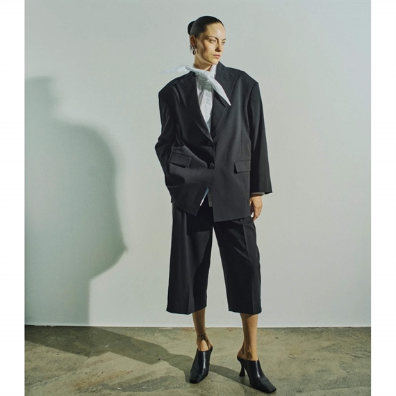 Copenhagen Muse CMTAILOR Bermuda Shorts, Sort